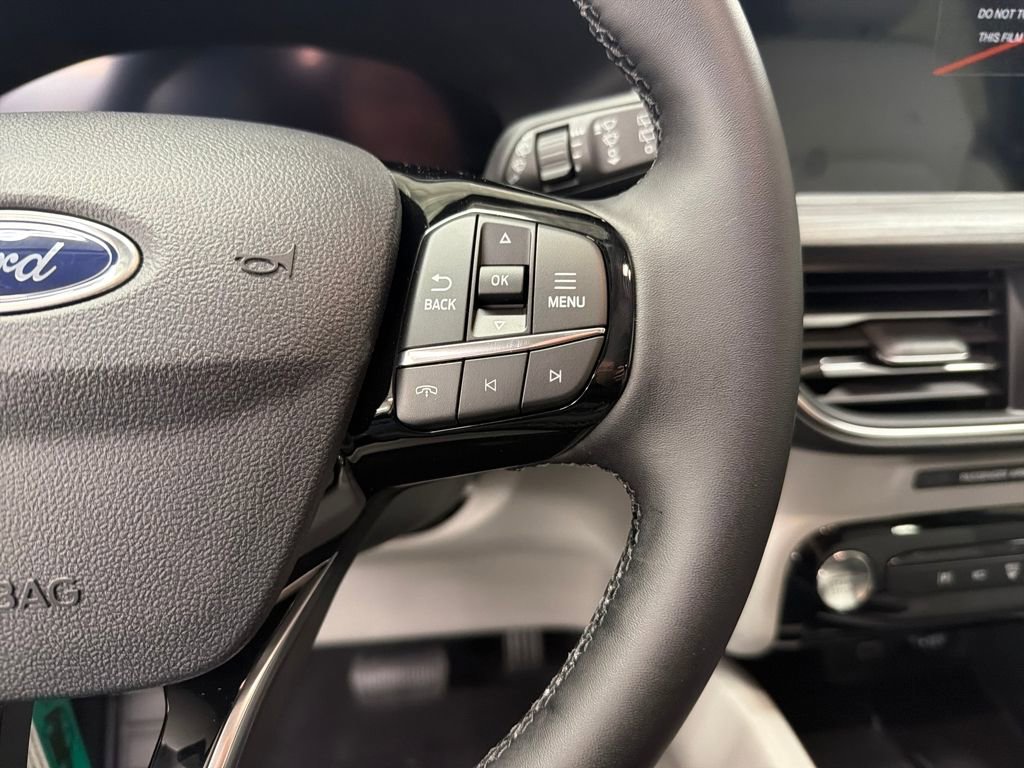 New 2026 Ford Escape SE w/ PHEV Premium Package FWD image 20