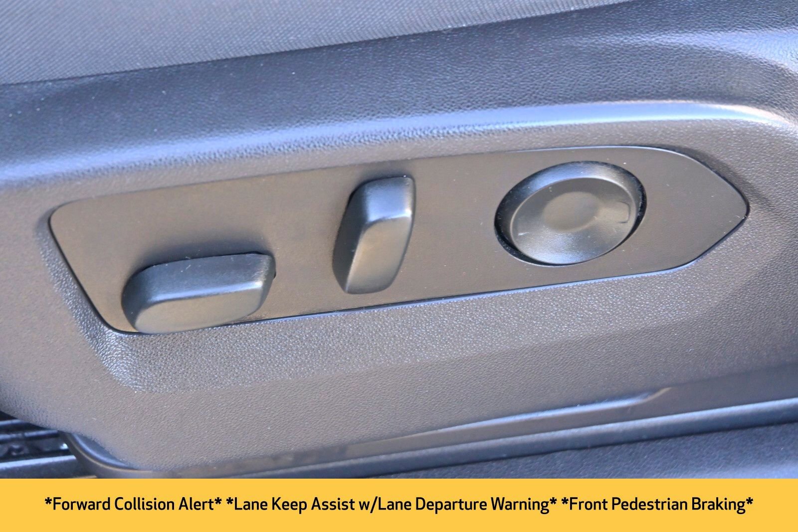 Used 2023 Chevrolet Silverado 1500 LT image 18