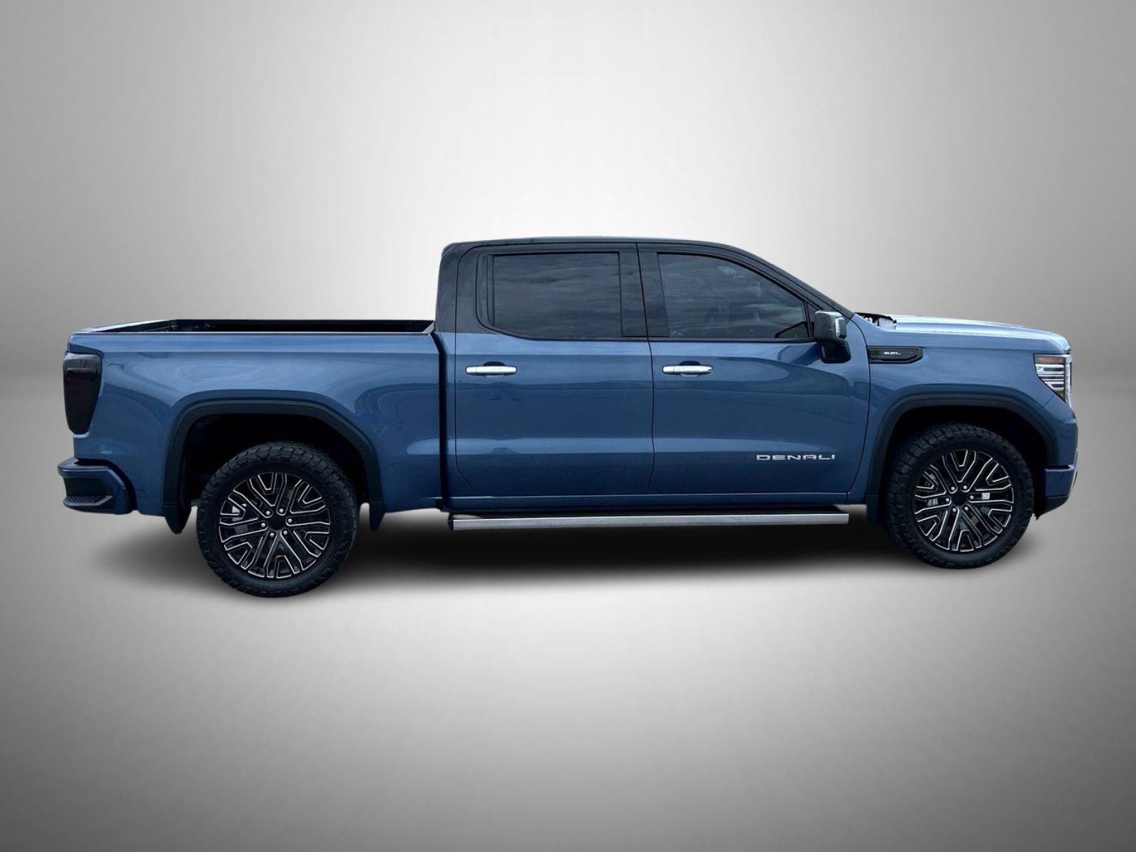 Certified 2024 GMC Sierra 1500 Denali w/ Denali Reserve Package AWD/4WD image 4