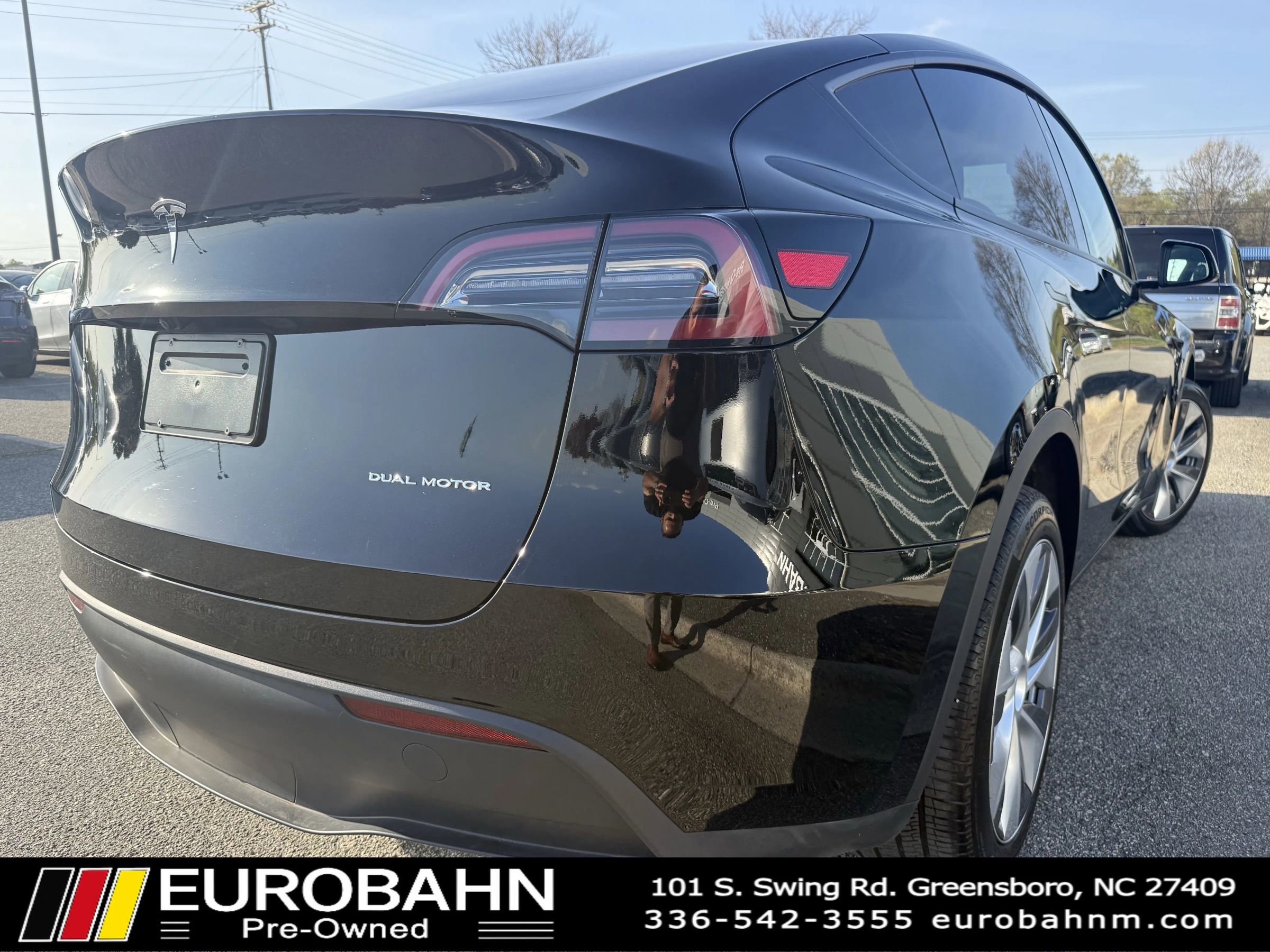 Used 2024 Tesla Model Y Long Range AWD/4WD image 5