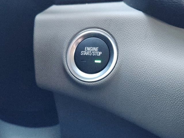 Used 2024 GMC Terrain SLE image 8