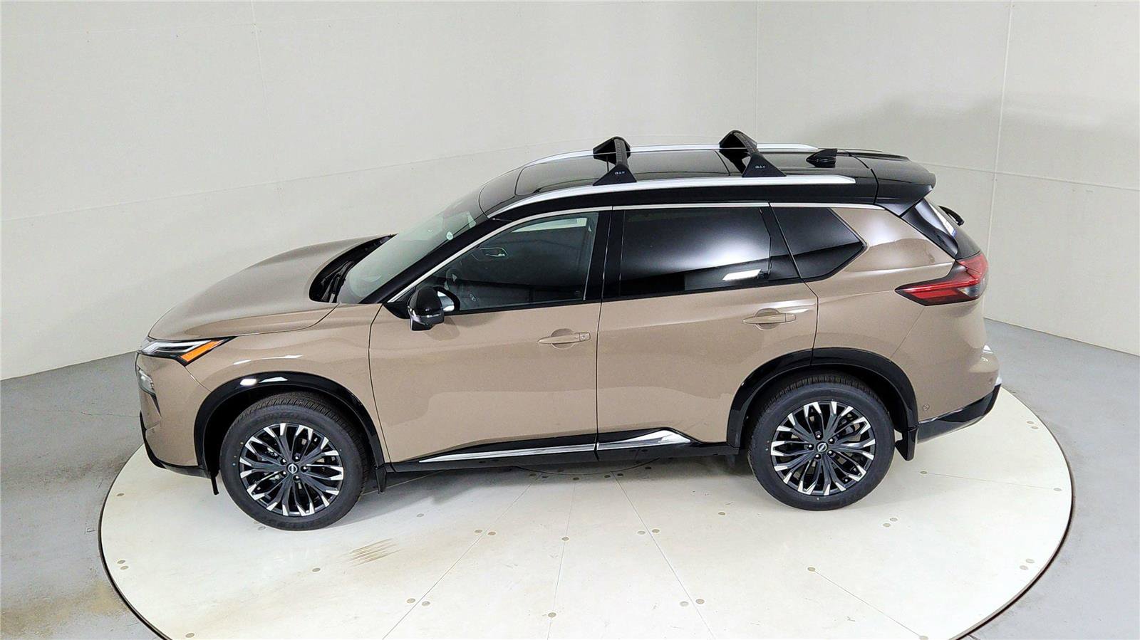 New 2025 Nissan Rogue Platinum w/ Platinum Premium Package image 44