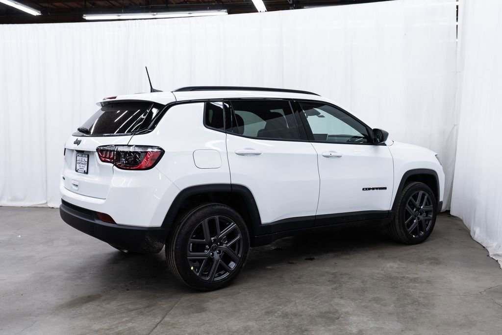 New 2026 Jeep Compass Latitude image 6