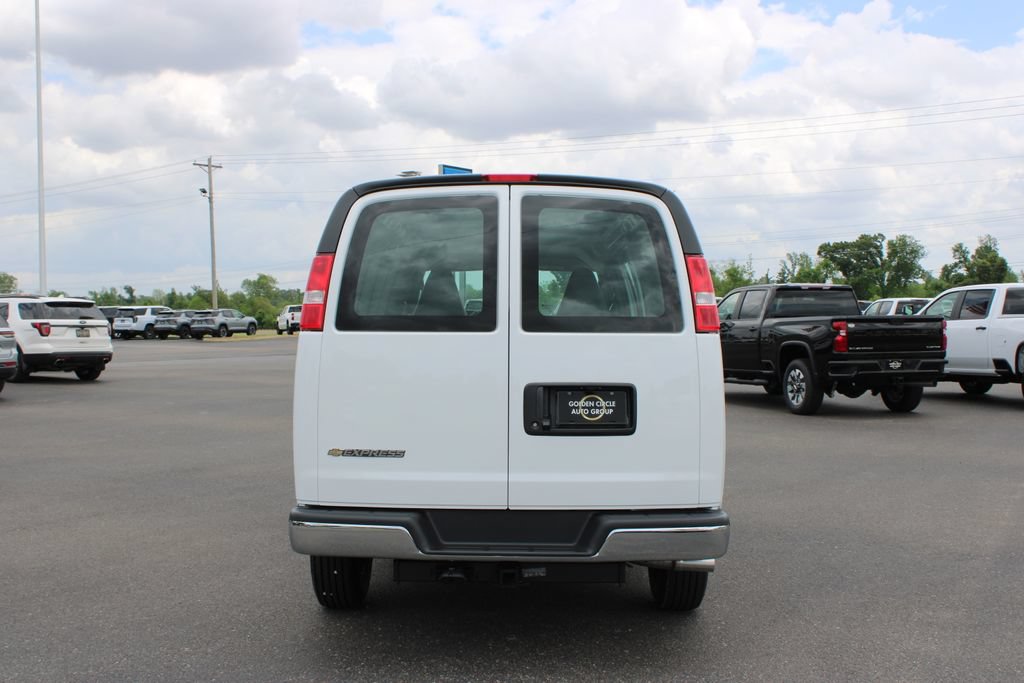 New 2026 Chevrolet Express 3500 Extended w/ Driver Convenience Package RWD image 7