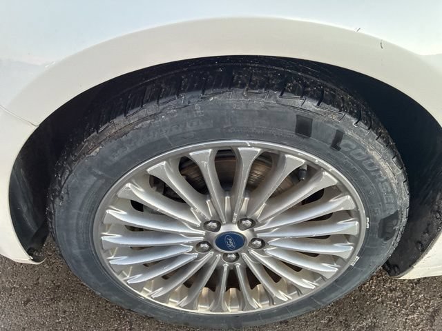 Used 2015 Ford Fusion Titanium FWD image 15
