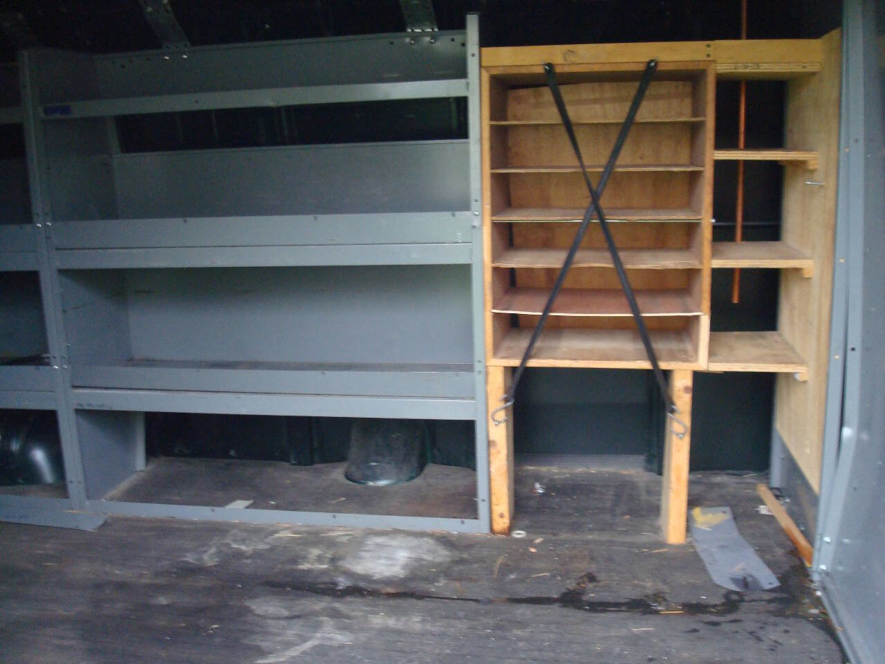 Used 2008 Chevrolet Express 3500 3500 3dr Extended Cargo Van image 13