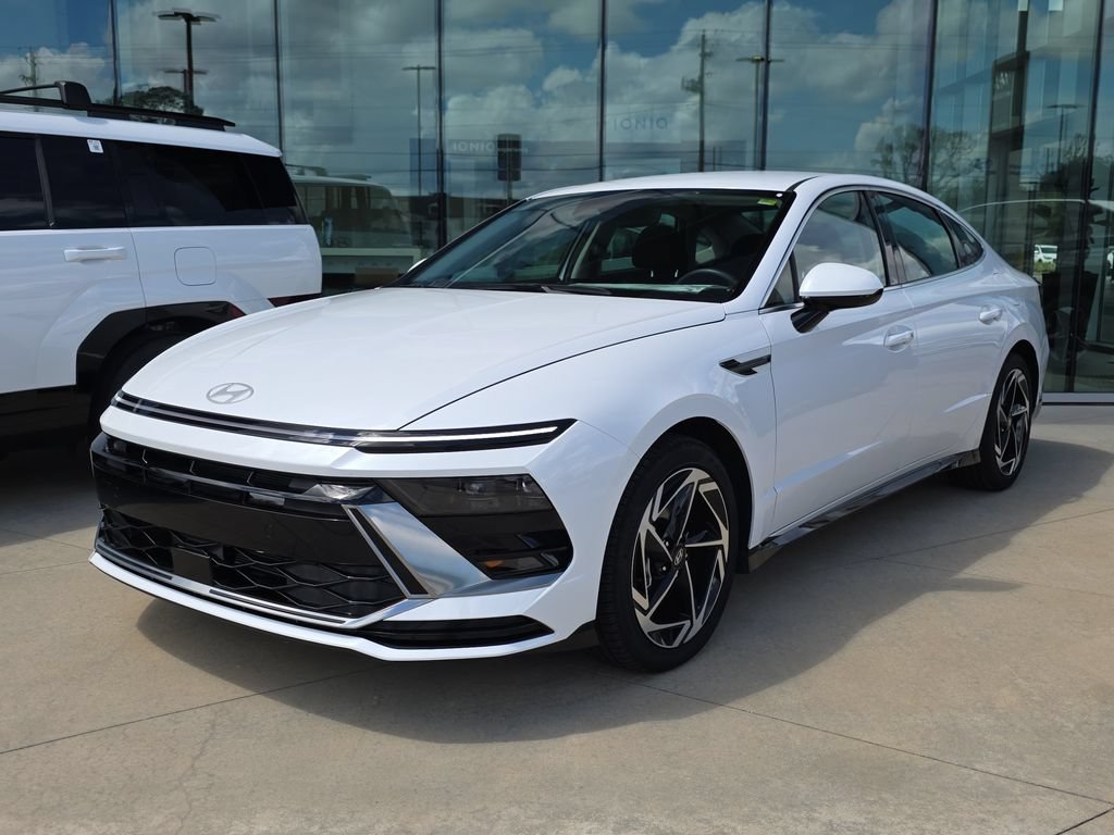 New 2026 Hyundai Sonata SEL FWD image 4