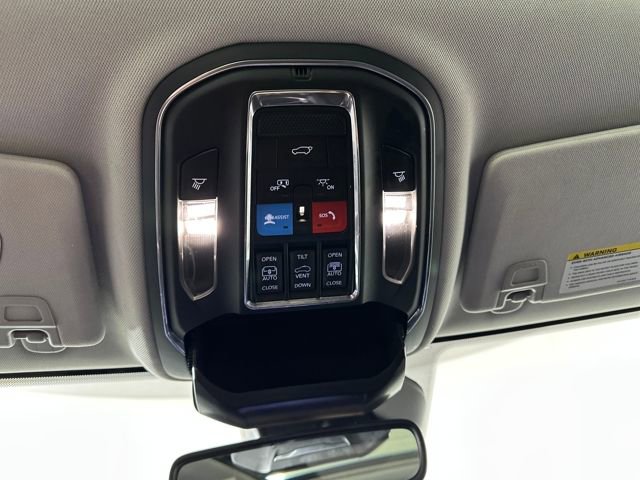 Used 2023 Jeep Grand Cherokee 4WD 4xe image 24