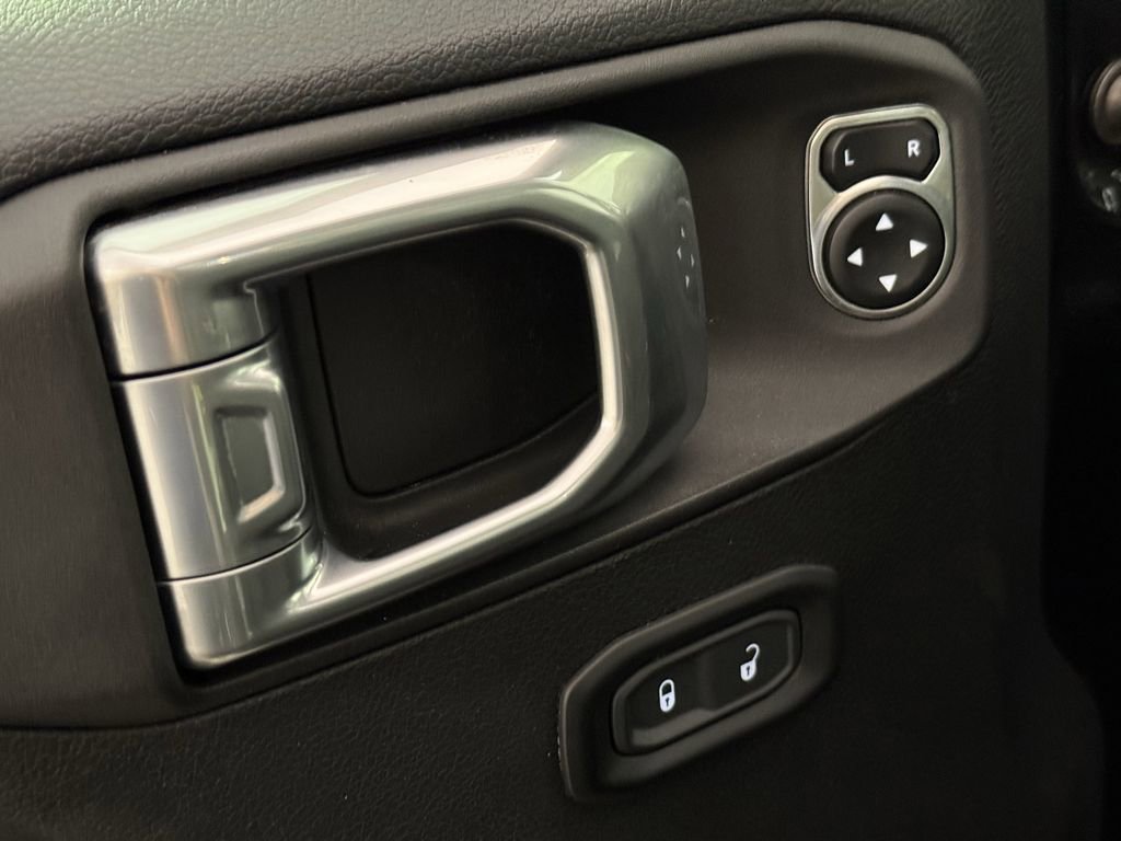 Used 2021 Jeep Wrangler Unlimited Sport image 12