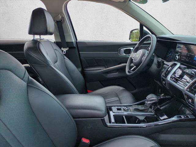 Used 2023 Kia Sorento SX AWD/4WD image 23