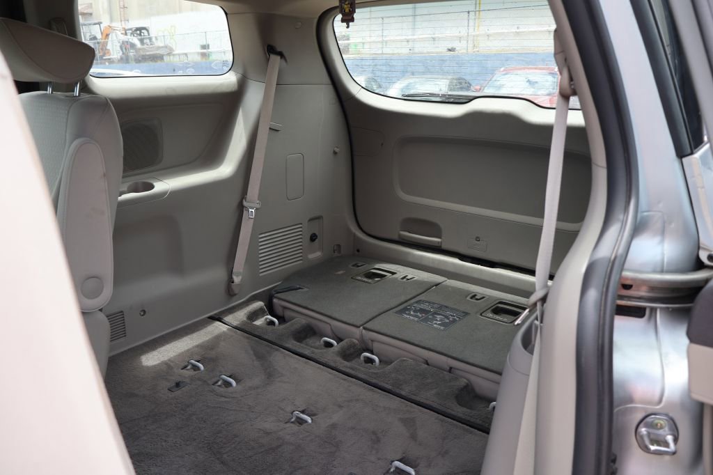 Used 2016 Kia Sedona L FWD image 25