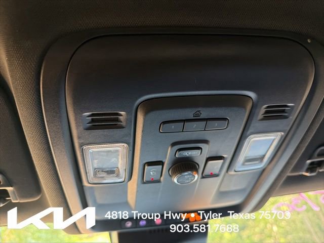 Used 2023 Chevrolet Suburban RST w/ Luxury Package RWD image 22