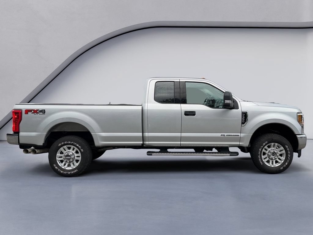 Used 2019 Ford F350 XLT w/ XLT Value Package AWD/4WD image 6