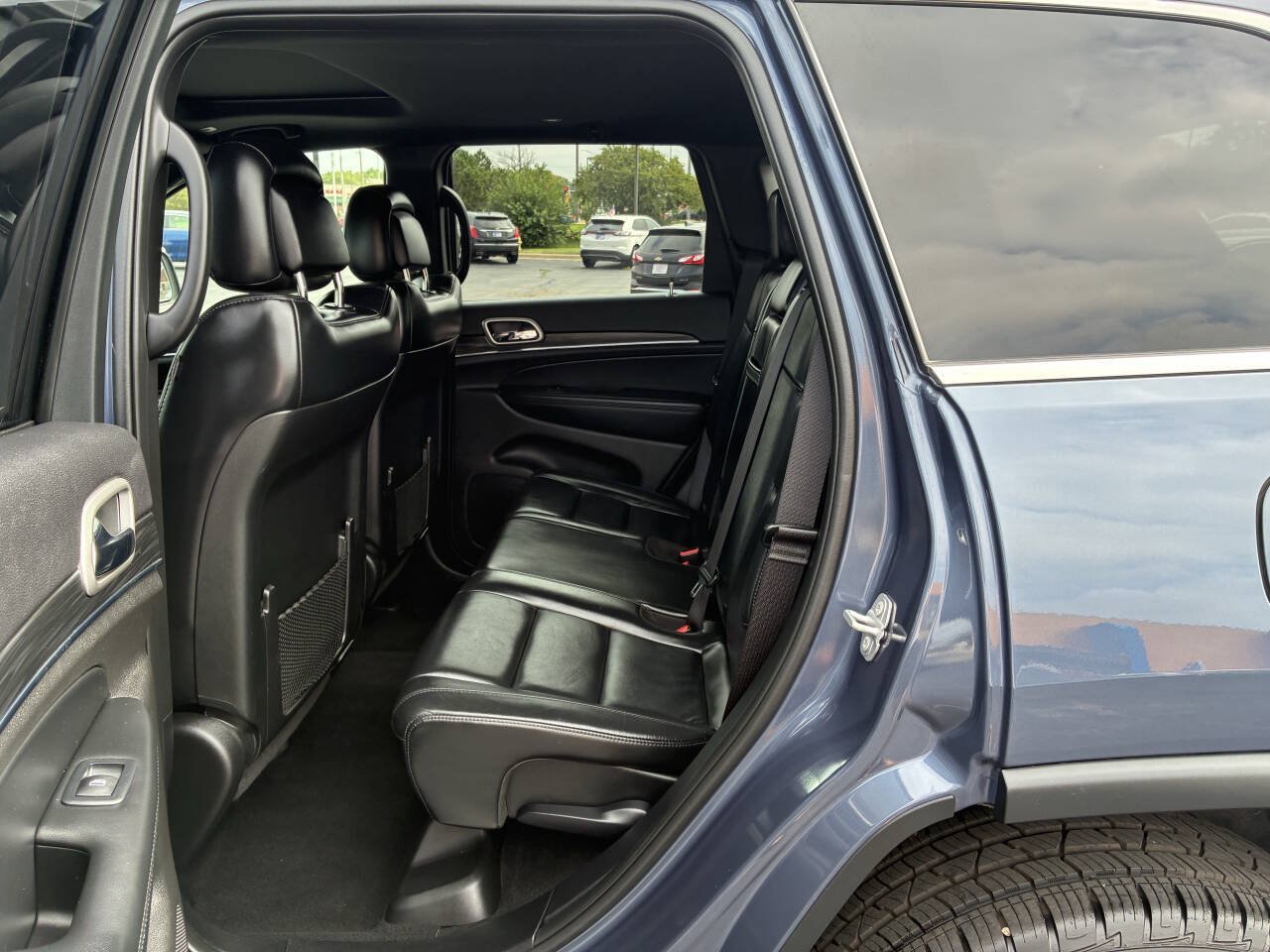 Used 2019 Jeep Grand Cherokee Limited AWD/4WD image 19