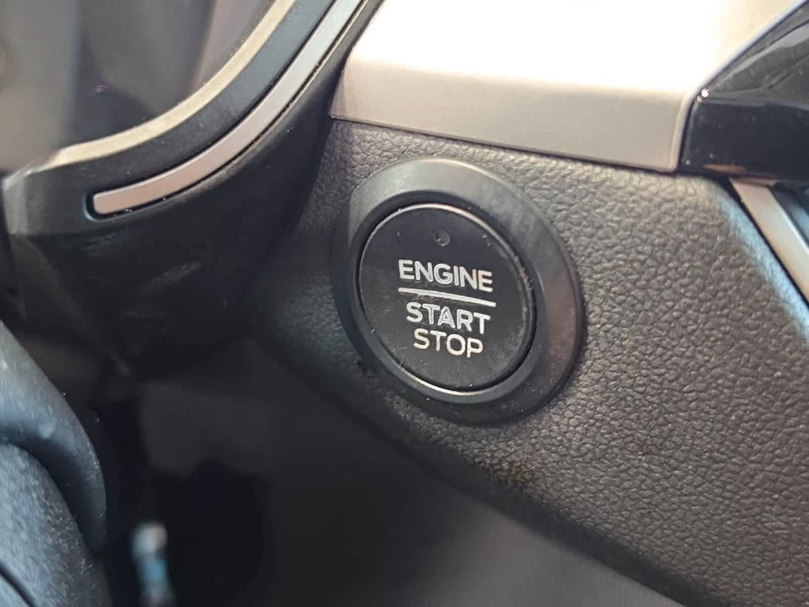 Used 2020 Ford Escape SE AWD/4WD image 21