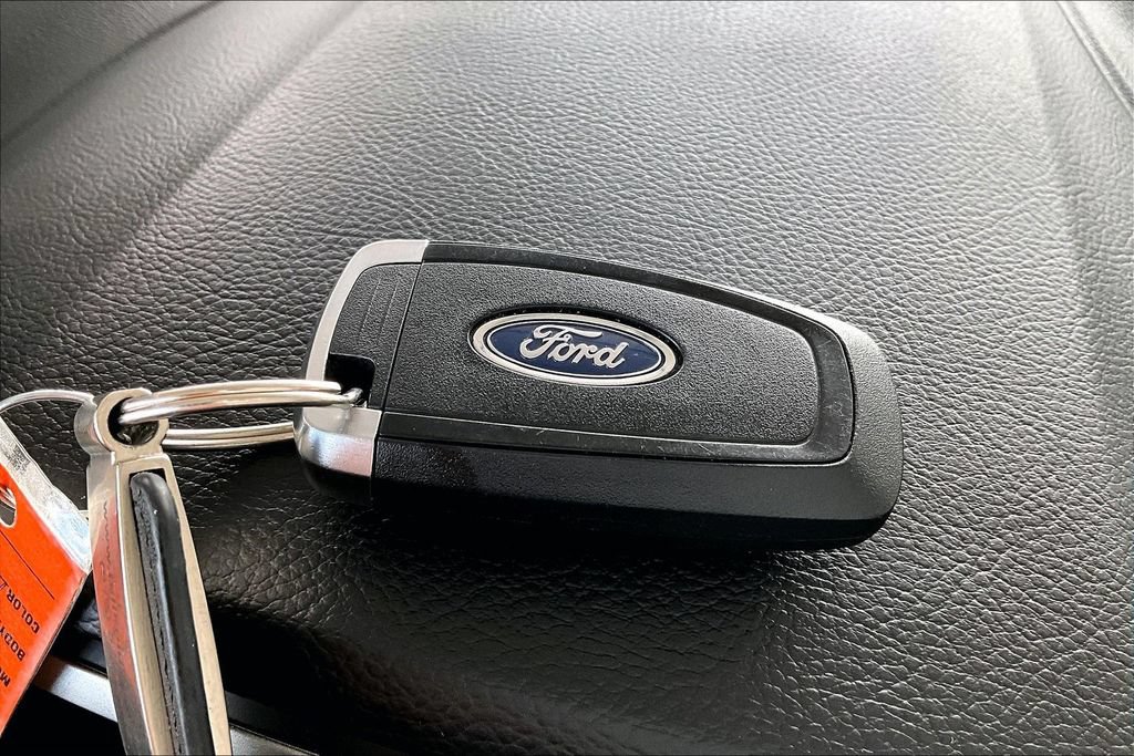 Used 2021 Ford Edge SEL w/ Convenience Package AWD/4WD image 12