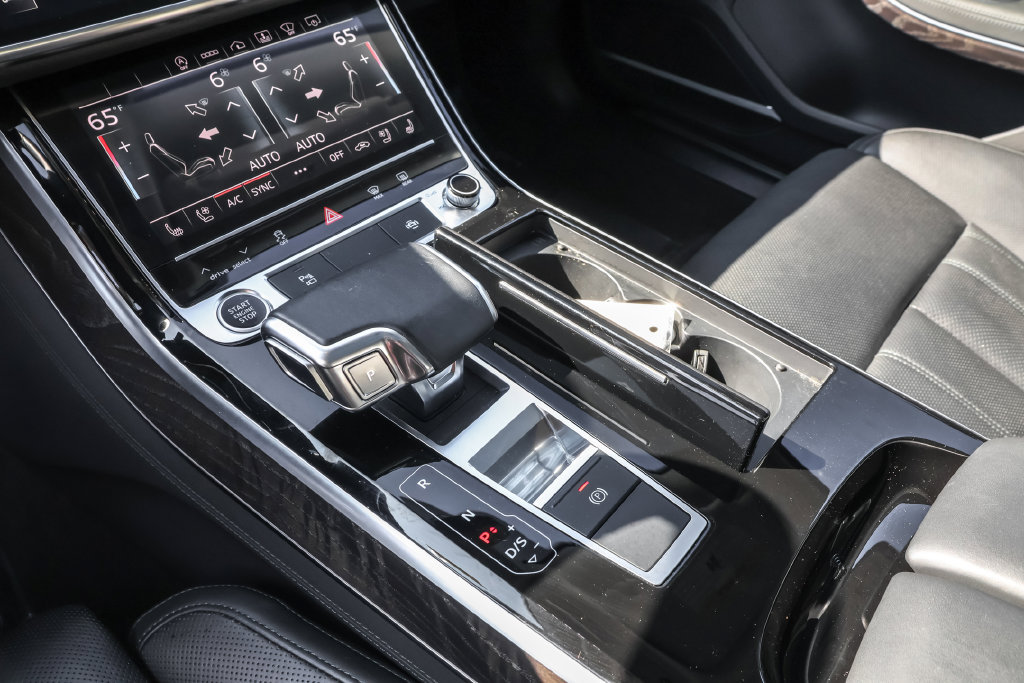 Used 2021 Audi A8 L 4.0T w/ Executive Plus Package AWD/4WD image 26