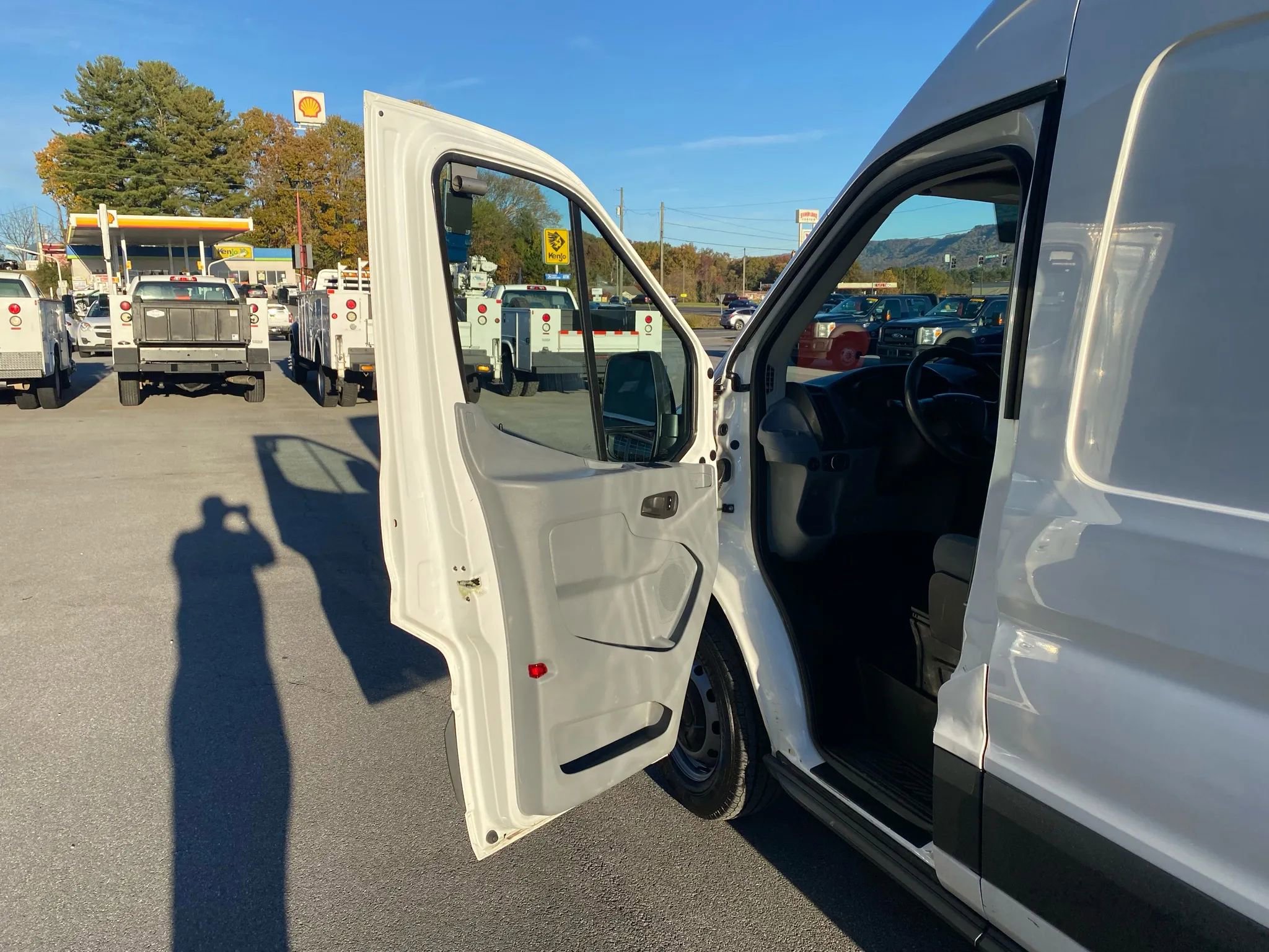Used 2015 Ford Transit 250 148 High Roof Extended RWD image 7
