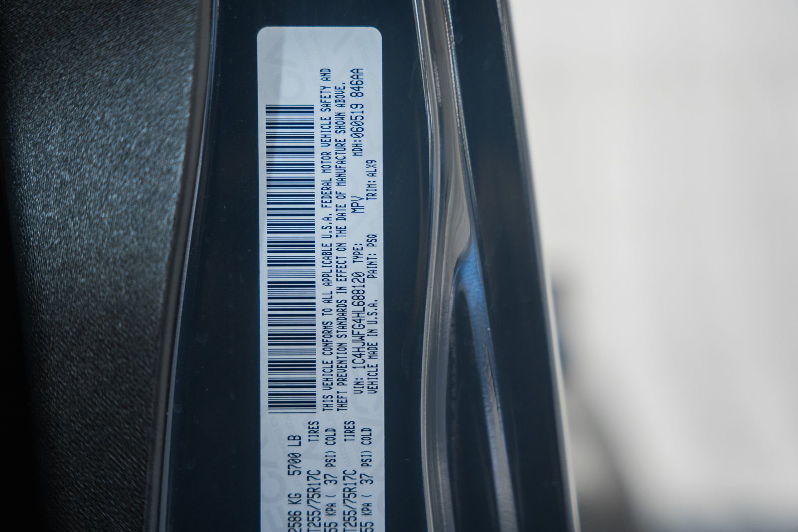 Used 2017 Jeep Wrangler Unlimited Rubicon w/ Connectivity Group image 47