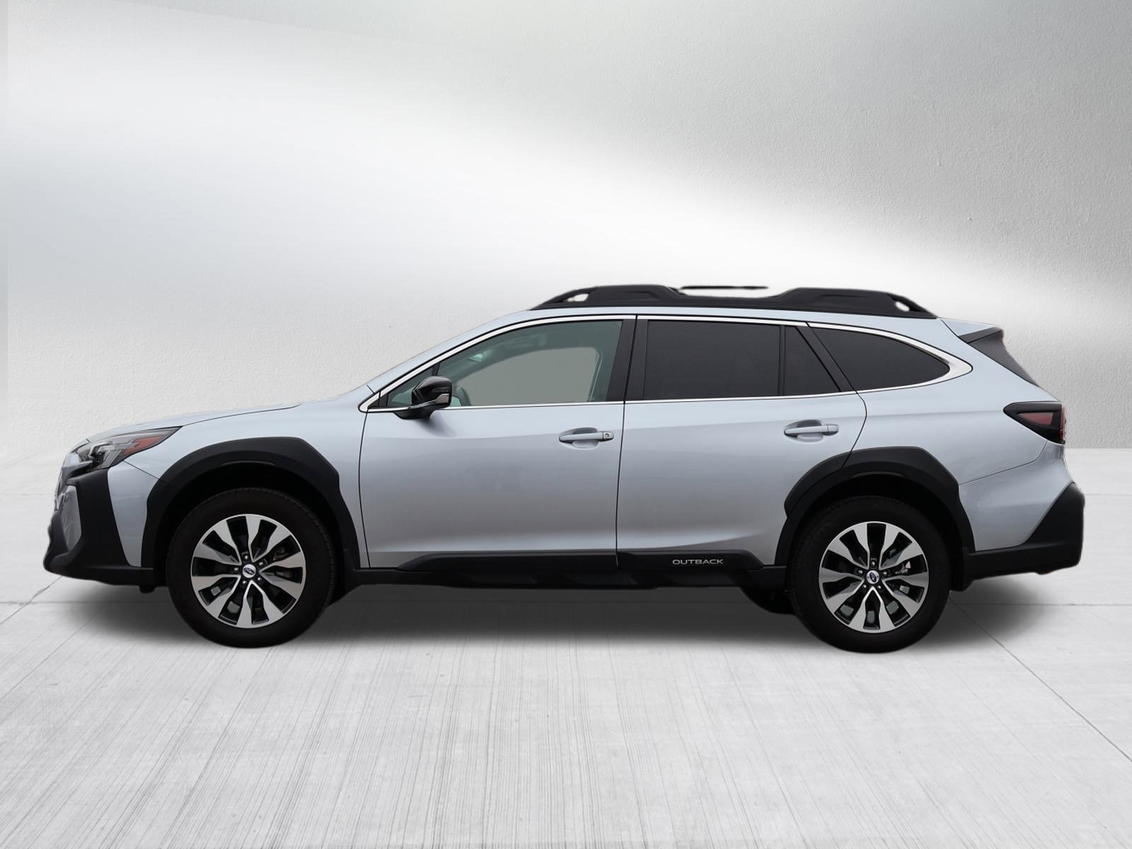 Used 2024 Subaru Outback Limited image 4