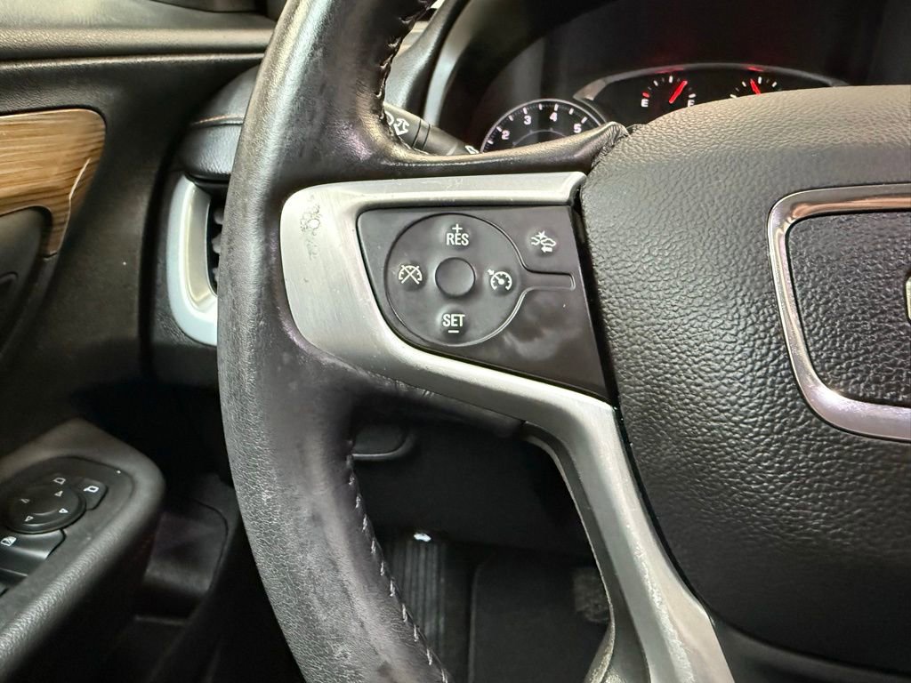 Used 2021 GMC Terrain SLE w/ Driver Convenience Package image 18