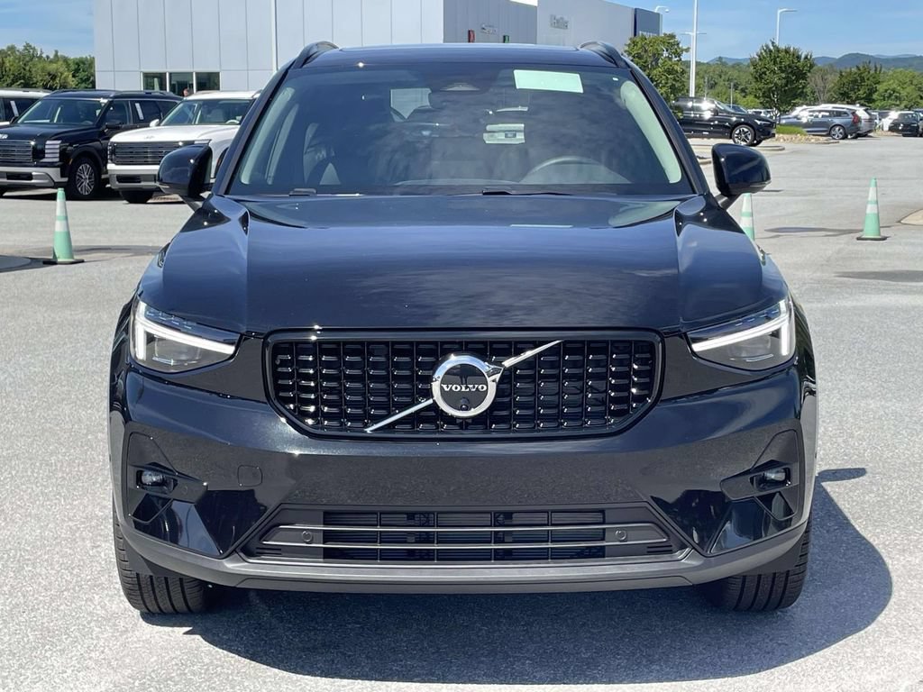 New 2026 Volvo XC40 B5 Plus w/ Climate Package AWD/4WD image 23