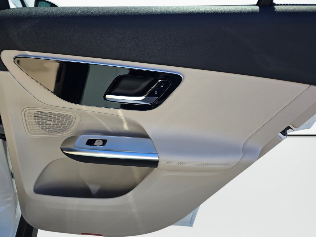 New 2027 Mercedes-Benz GLC 300 4MATIC image 22