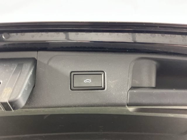 Used 2019 Volkswagen Atlas SE w/ Panoramic Sunroof Package AWD/4WD image 32