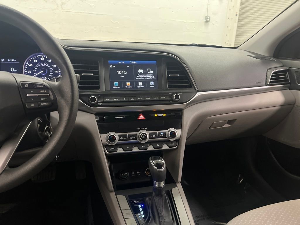Used 2020 Hyundai Elantra SEL image 20