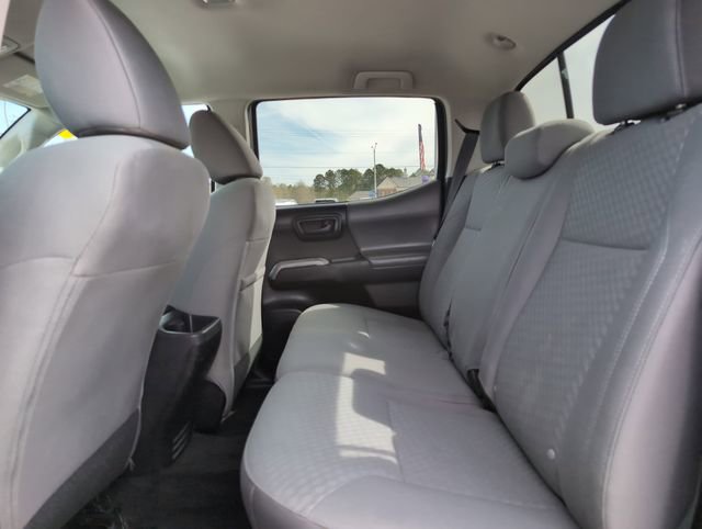 Used 2021 Toyota Tacoma SR5 RWD image 29