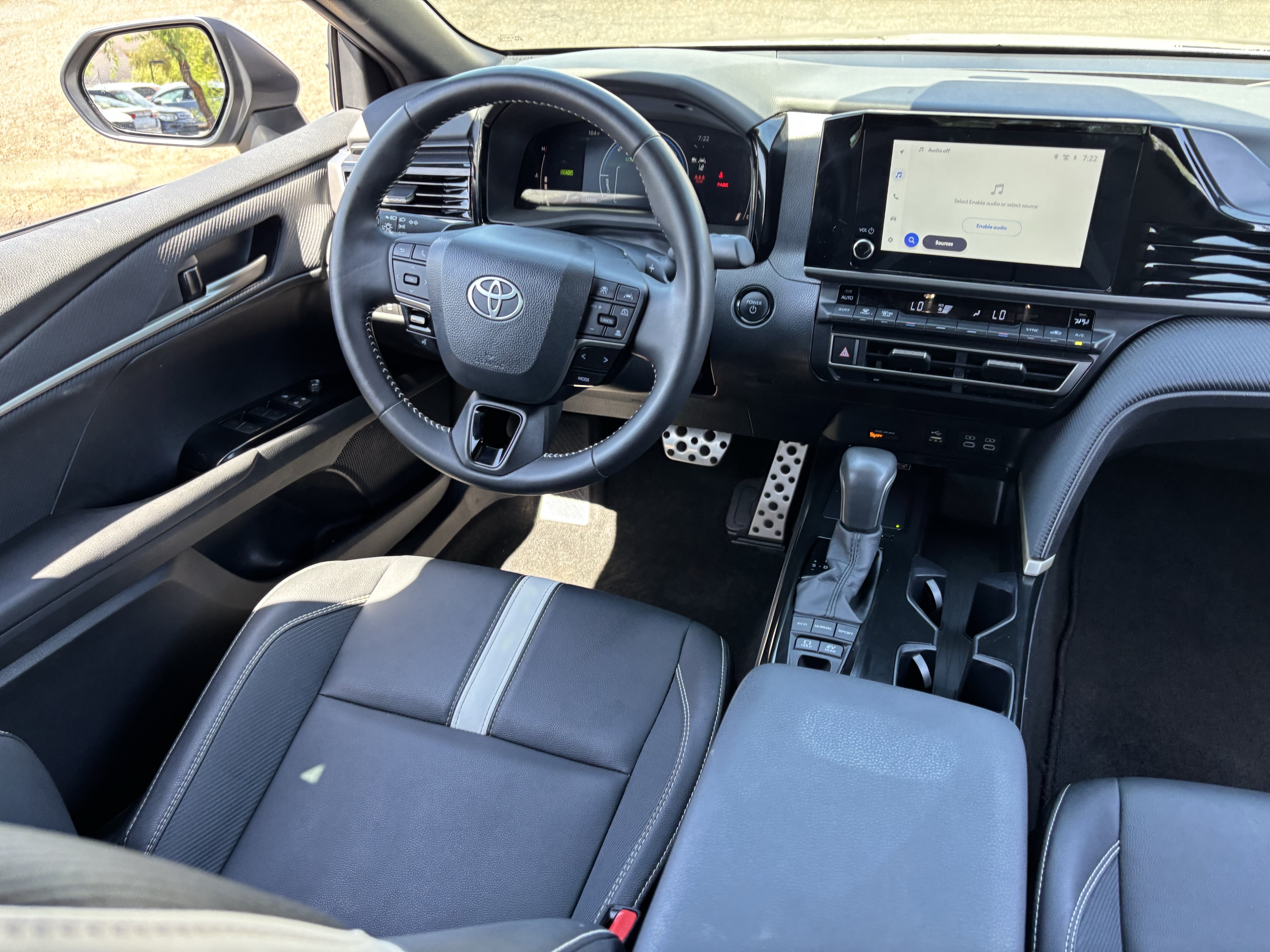 Used 2026 Toyota Camry SE w/ Convenience Package FWD image 13