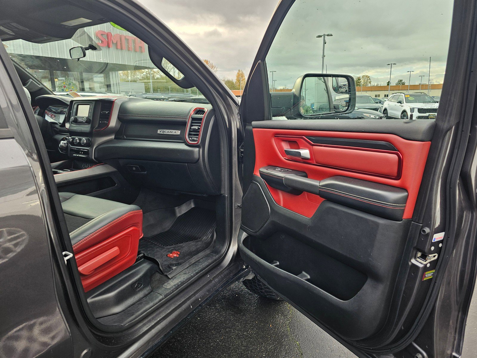 Used 2019 RAM 1500 Rebel image 14