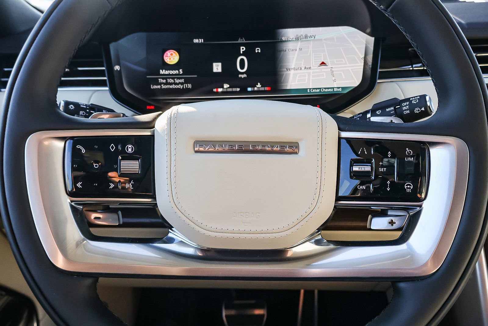 New 2026 Land Rover Range Rover SE image 32