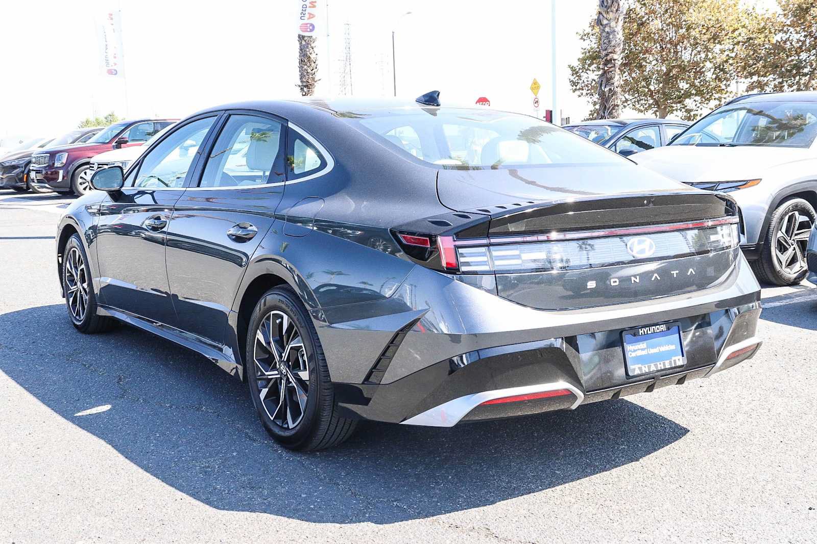 Used 2025 Hyundai Sonata SEL FWD image 8