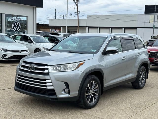 Used 2019 Toyota Highlander XLE image 1