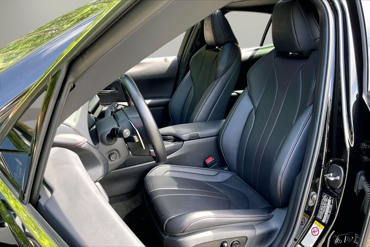 Used 2019 Lexus UX 200 F Sport w/ F Sport Premium Package FWD image 22