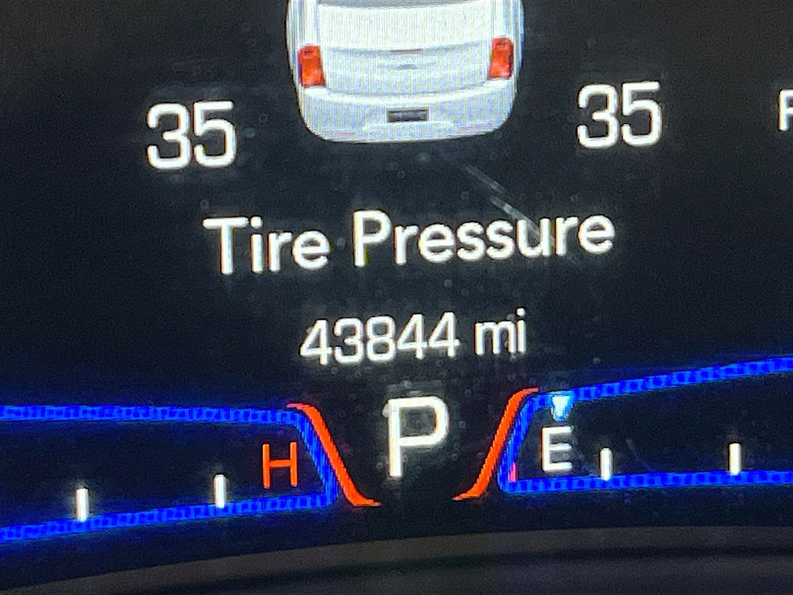 Used 2021 Chrysler 300 Touring w/ Sport Appearance Package image 12