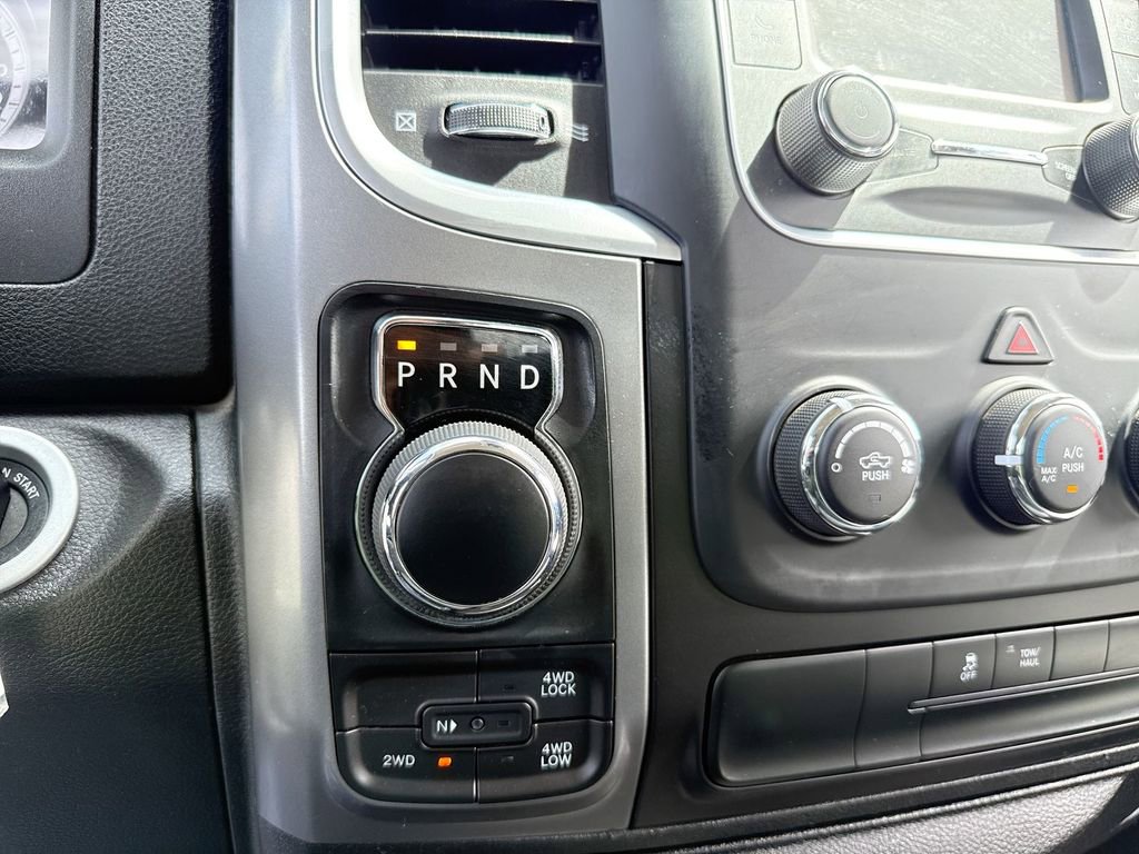 Used 2024 RAM 1500 Classic SLT AWD/4WD image 16