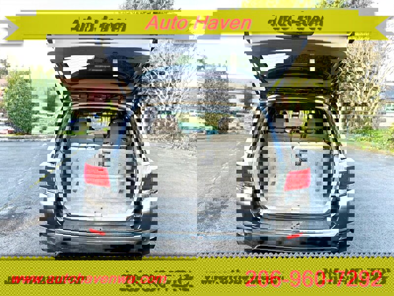 Used 2013 Toyota Highlander 4WD w/ Cold Weather Pkg image 8