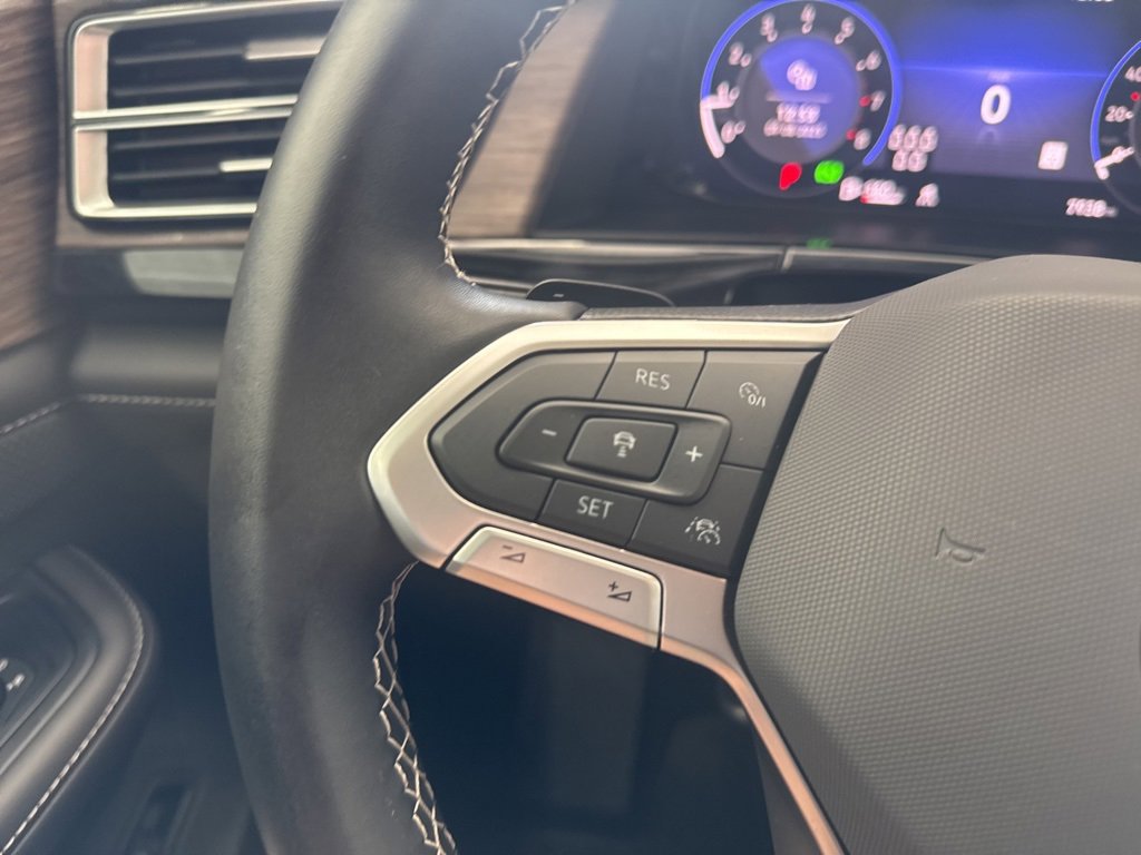 Certified 2025 Volkswagen Atlas SEL image 17