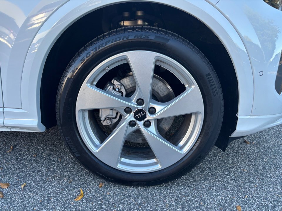New 2025 Audi Q5 Prestige image 25
