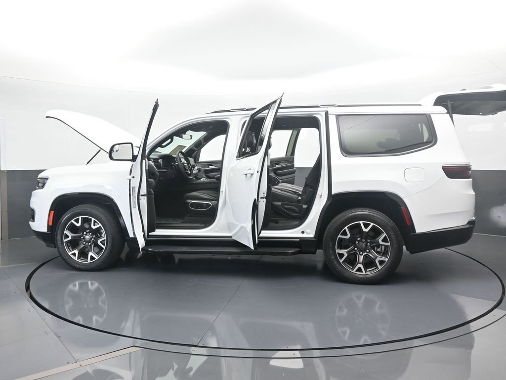 Used 2023 Jeep Wagoneer Series III w/ Preferred Equipment Group image 76