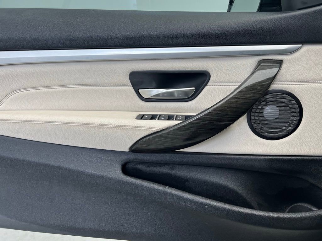 Used 2020 BMW 440i xDrive Convertible w/ M Sport Package image 25