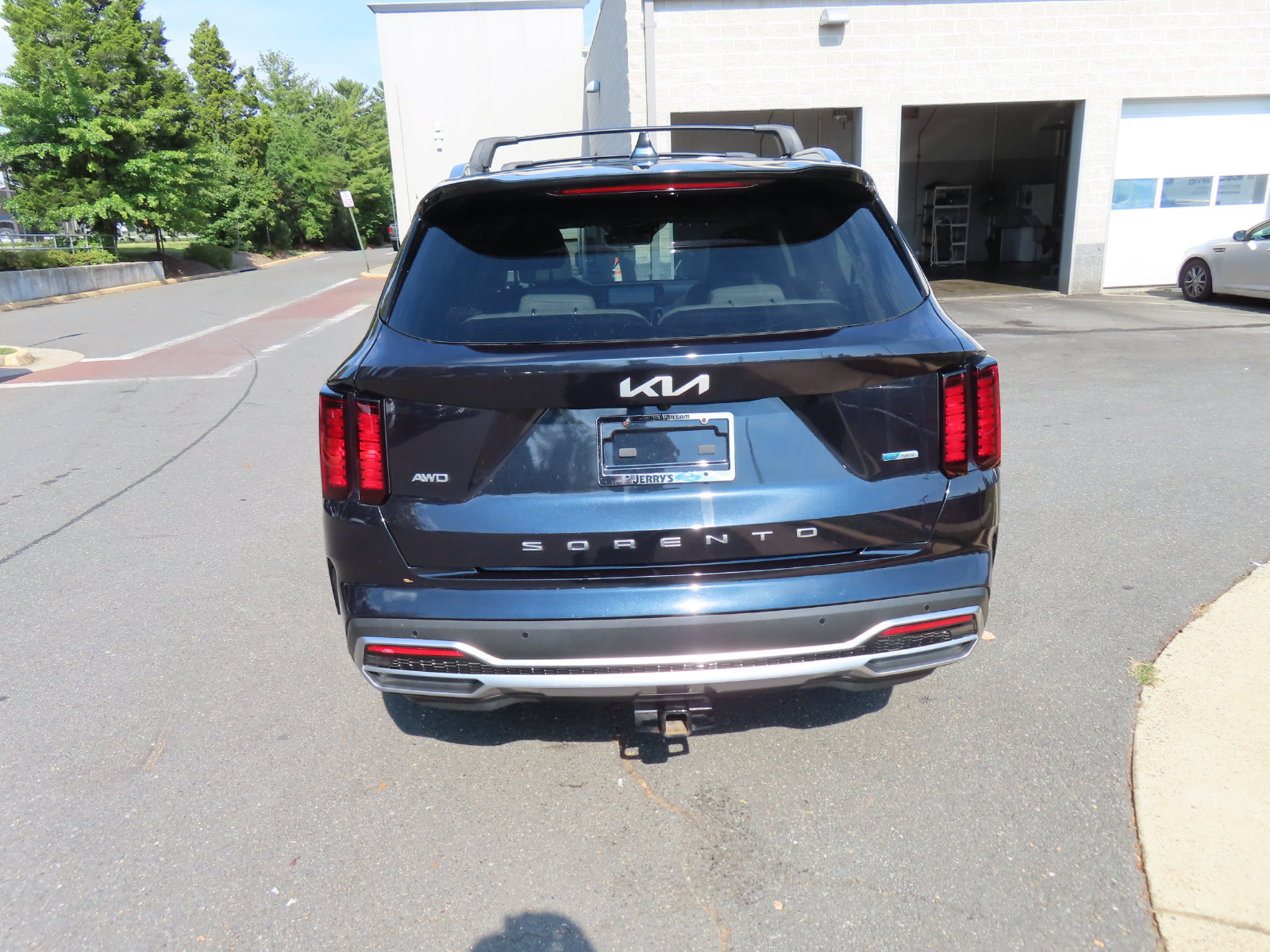 Used 2022 Kia Sorento EX w/ Panoramic Sunroof Package AWD/4WD image 6