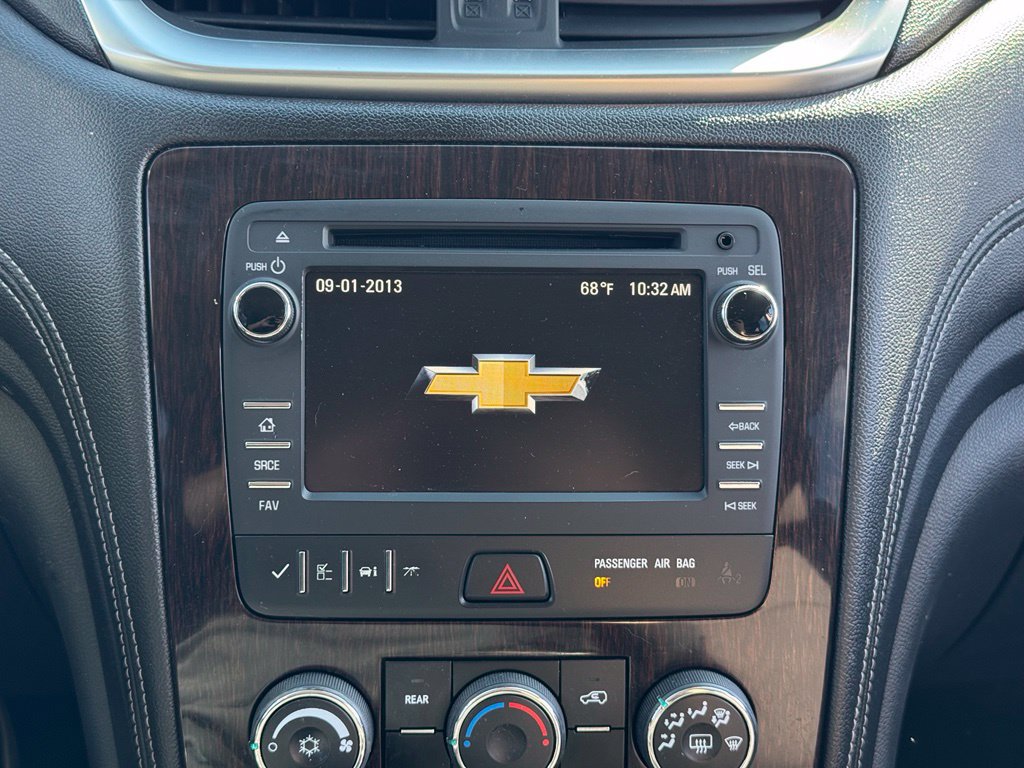 Used 2017 Chevrolet Traverse LT AWD/4WD image 3