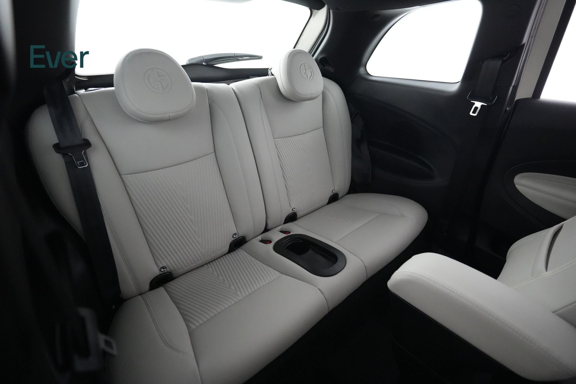 Used 2025 FIAT 500 e FWD image 5