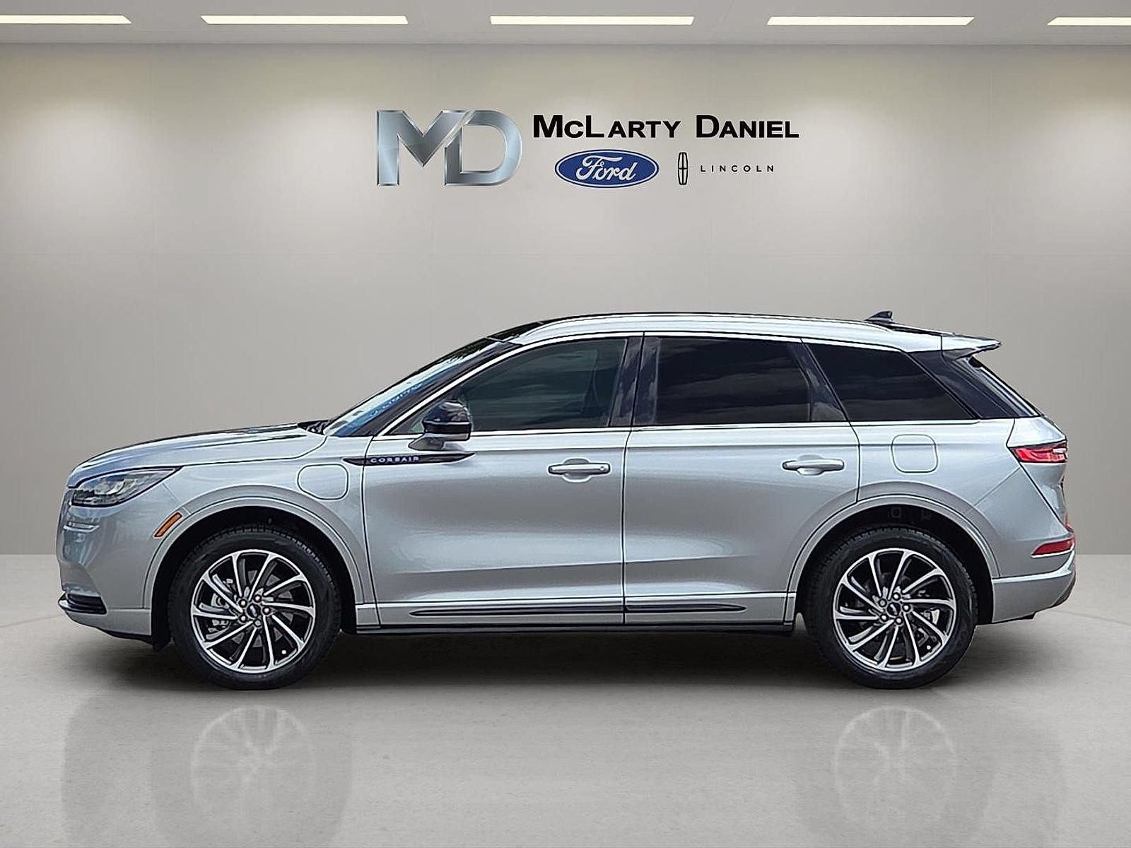 Used 2022 Lincoln Corsair Grand Touring AWD/4WD image 3