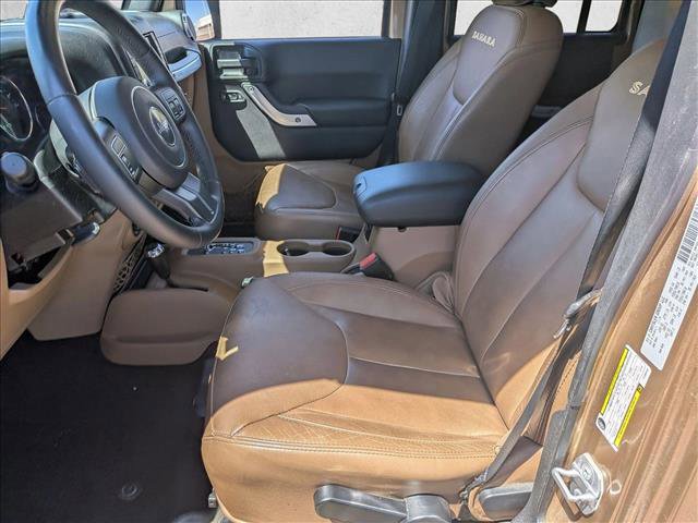 Used 2015 Jeep Wrangler Unlimited Sahara w/ Max Tow Package image 13