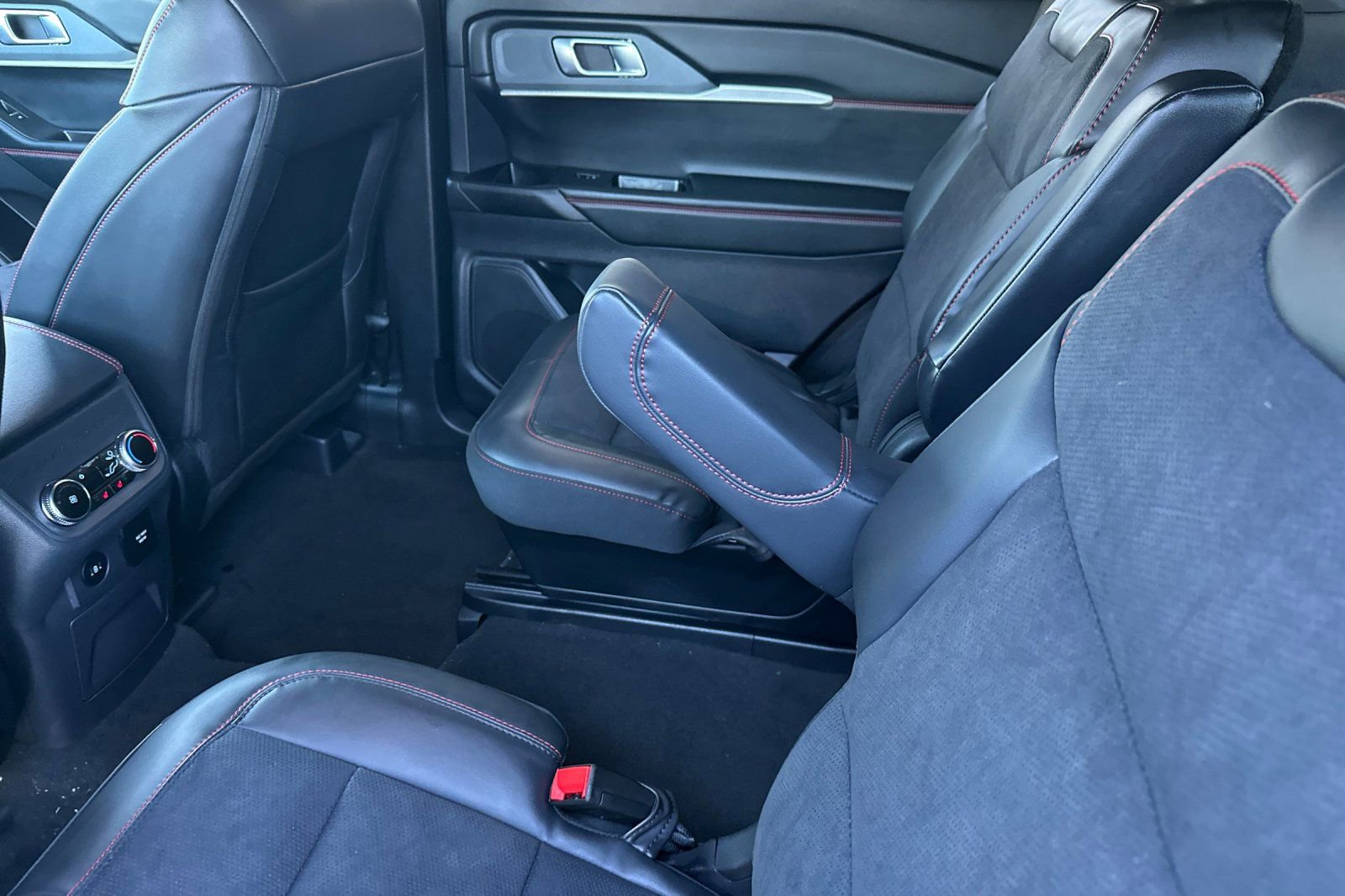 New 2026 Ford Explorer ST image 12