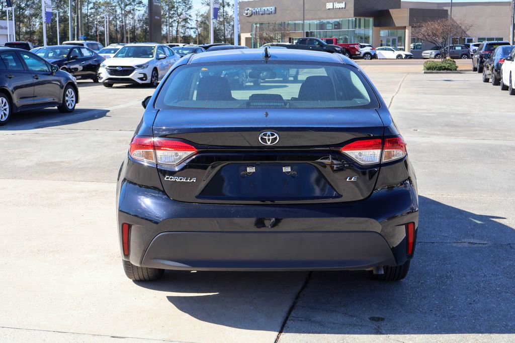 Used 2024 Toyota Corolla LE image 18